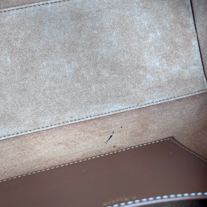 ::CELINE:: Cuir Triomphe 浮雕經典LOGO Cabas 小號抽繩包 手提包 斜背包-28