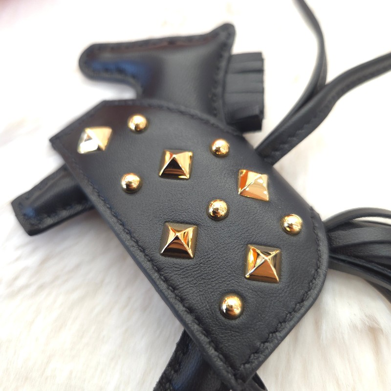 Hermès Rodeo Robeo Rock PM

小馬吊飾 黑金-2