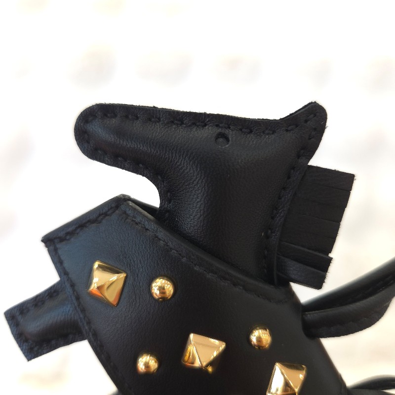 Hermès Rodeo Robeo Rock PM

小馬吊飾 黑金-3