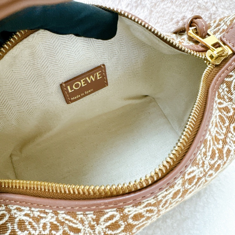 Loewe cubi 小號棕色飯盒包-10