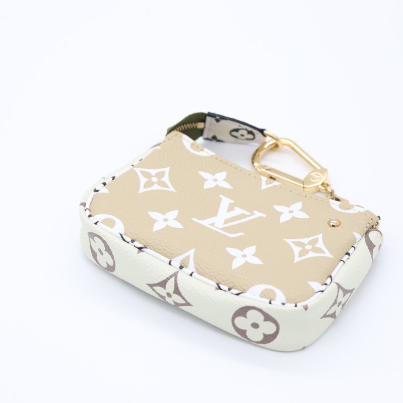 【配件齊全🥑絕版色】Louis Vuitton 路易威登 Monogram Giant Mini Pochette 迷你麻將包 手拿包 象牙色 M67579-1
