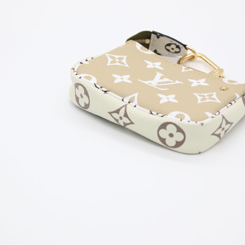 【配件齊全🥑絕版色】Louis Vuitton 路易威登 Monogram Giant Mini Pochette 迷你麻將包 手拿包 象牙色 M67579-2
