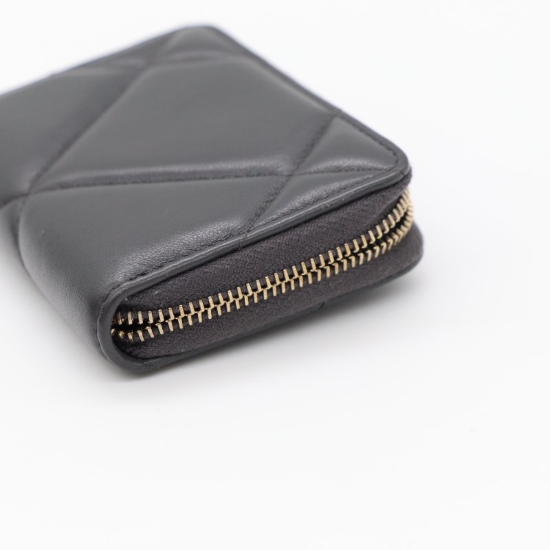 【超🌟級🌟新🌟】Chanel 香奈兒 19 系列 碳灰色 山羊皮 經典 CC 卡包 零錢包-3