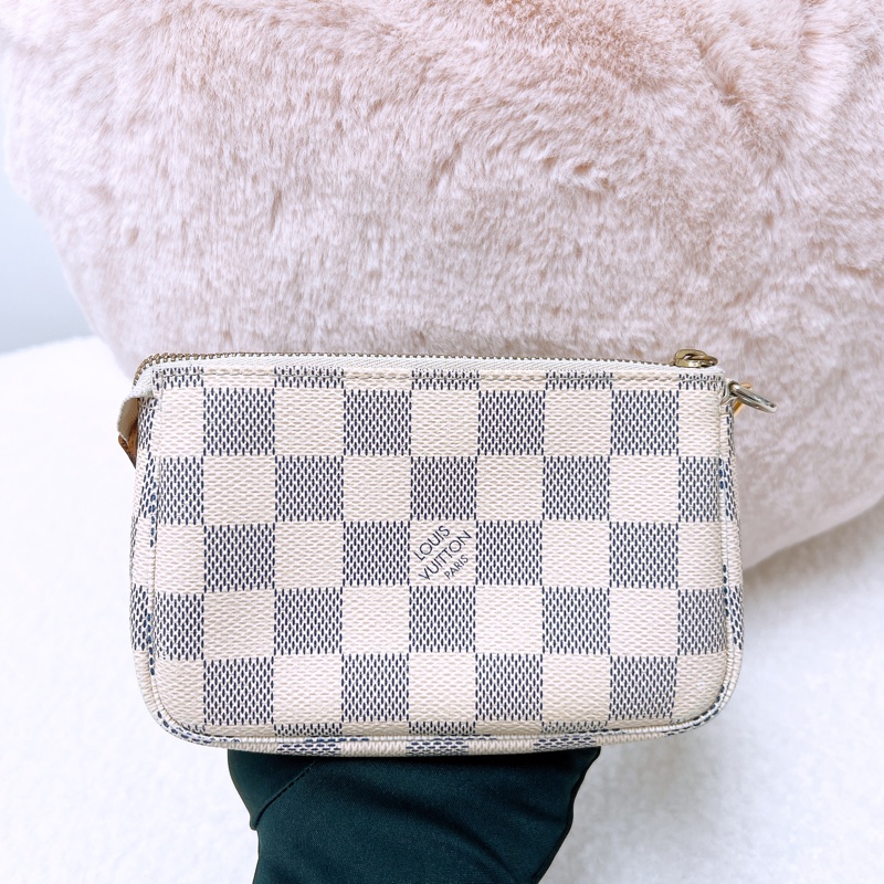 Lv mini pochette 白色棋盤小麻將包-1