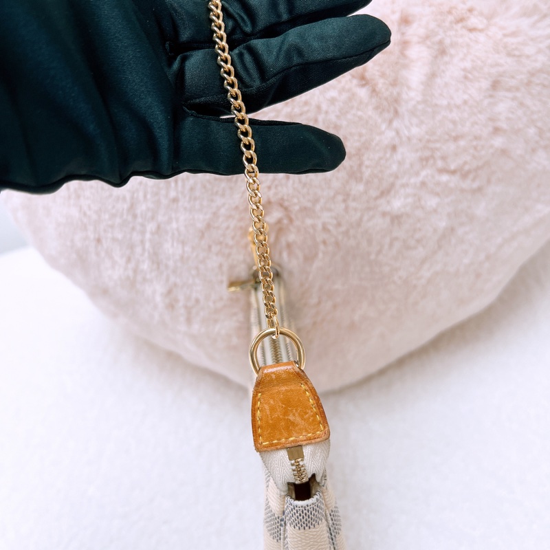 Lv mini pochette 白色棋盤小麻將包-10