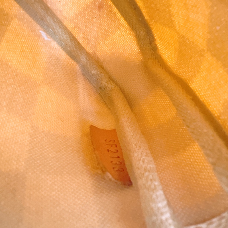 Lv mini pochette 白色棋盤小麻將包-14