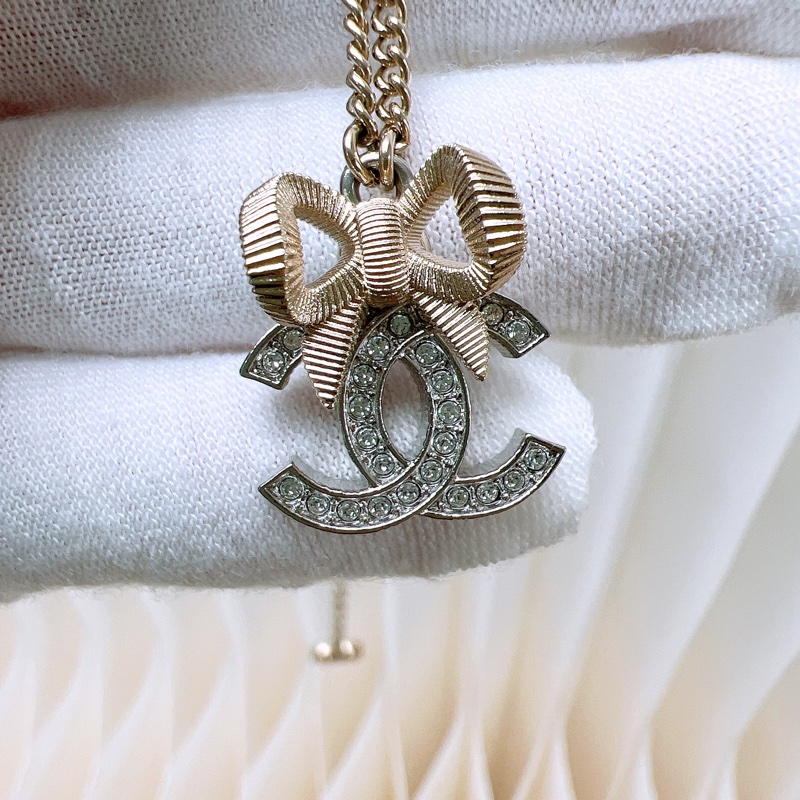 Chanel 24k 蝴蝶結雙c水鑽項鍊-1