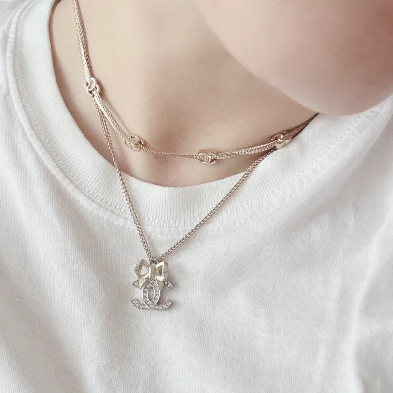 Chanel 24k 蝴蝶結雙c水鑽項鍊-5