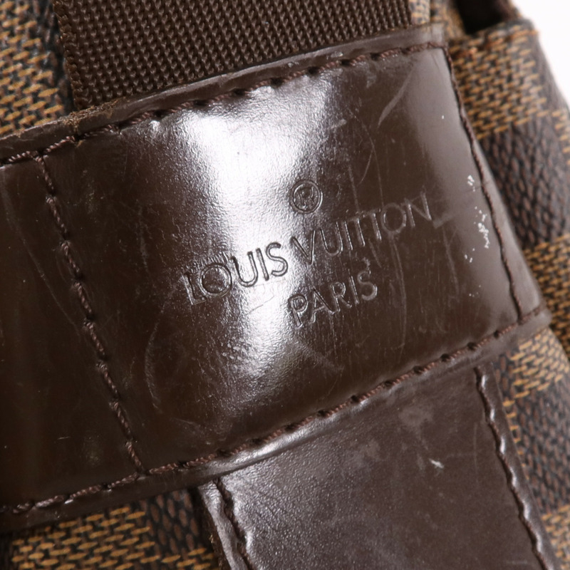 LOUIS VUITTON Damier Naviglio金扣肩背袋-16