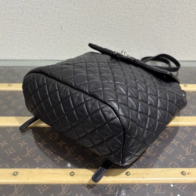 CHANEL 黑銀薩爾茲堡堡背包後背包 20*25*12 99新配件塵袋-2