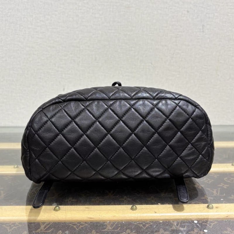 CHANEL 黑銀薩爾茲堡堡背包後背包 20*25*12 99新配件塵袋-3