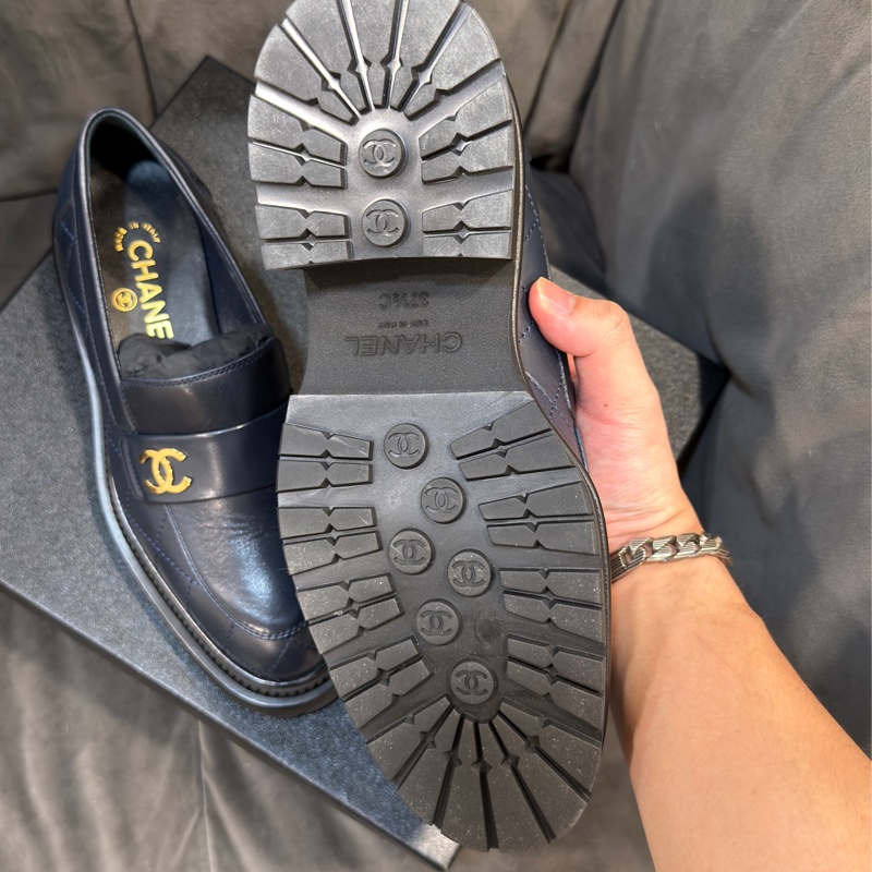 #全新🈶鞋盒 #櫃上6️⃣萬多 香奈兒午夜藍樂福鞋37.5碼 送禮自用兩相宜❤️-6