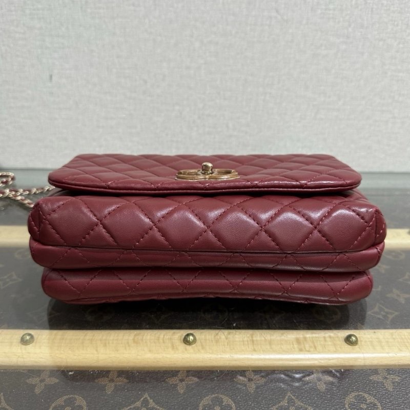 CHANEL 酒紅色木紋手柄方胖子手提包 22*7*15 99新配件塵袋-3