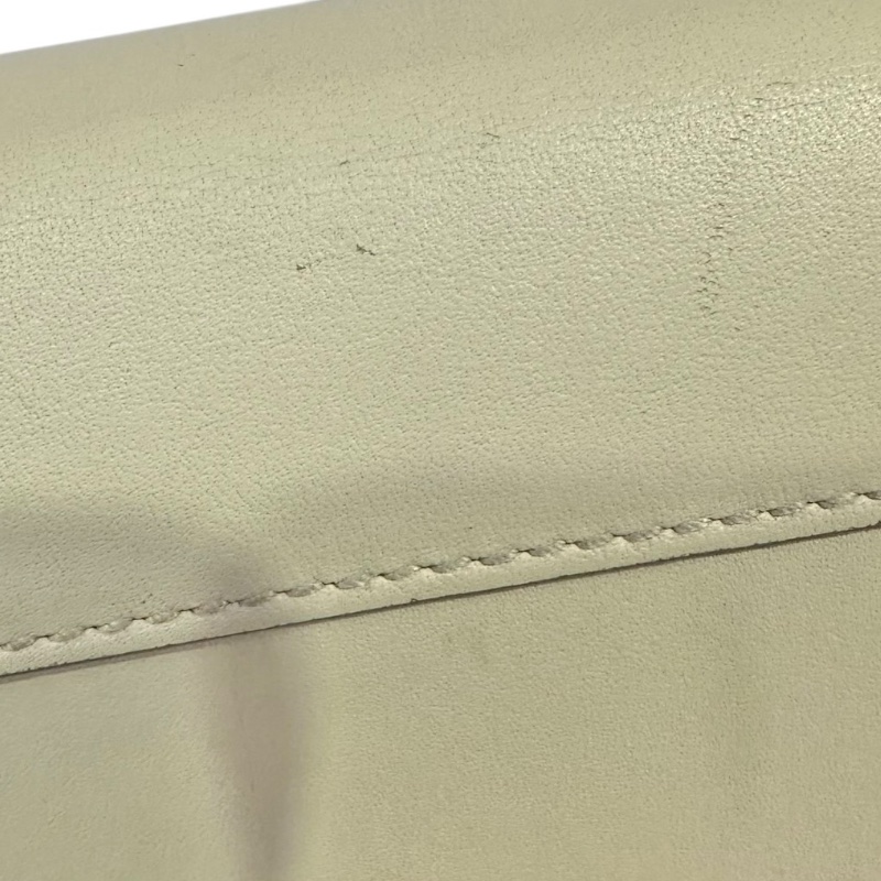 【美收精品】GUCCI 米白色蝴蝶釦長夾 4-365【隔月月中將轉賣至日本 上架期限30天】-18