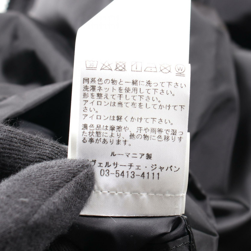 范思哲 Barocco Medusa 尼龍聚酯短版夾克，黑色/黃色，二手男款-5