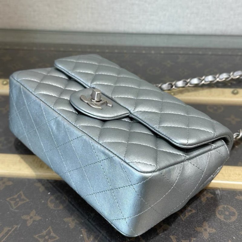 CHANEL 太空銀大mini肩背斜背包 20*12*8 98新配件塵袋-2