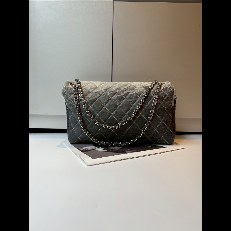 Chanel  銀鍊漸層灰pvc下蓋肩側包-1