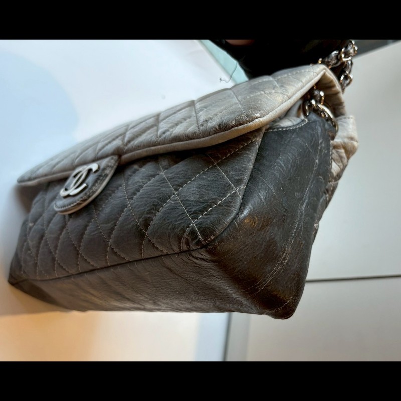 Chanel  銀鍊漸層灰pvc下蓋肩側包-24