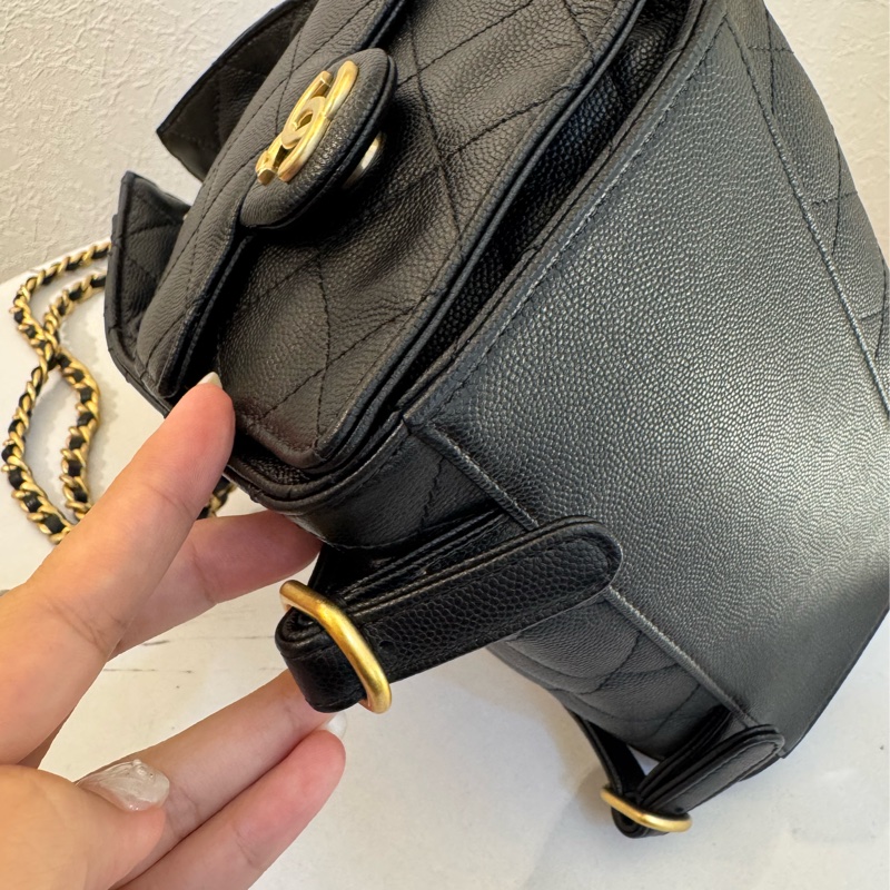 Chanel AS5600黑荔枝復古金束口後背包   櫃上22萬以上了-6