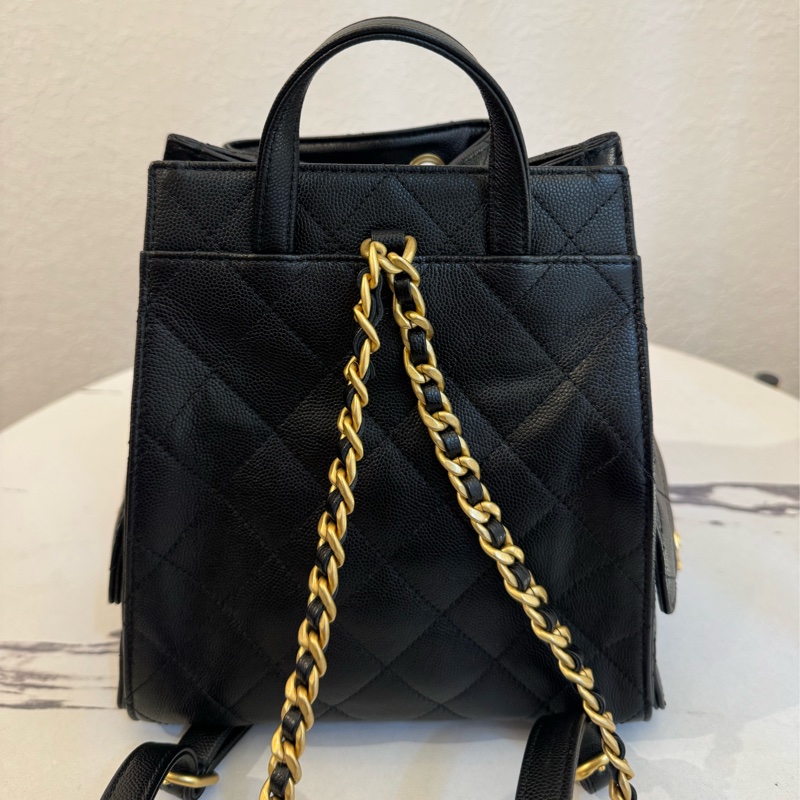 Chanel AS5600黑荔枝復古金束口後背包   櫃上22萬以上了-8