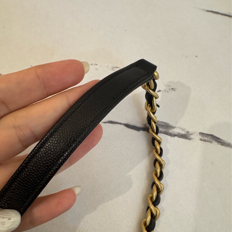 Chanel AS5600黑荔枝復古金束口後背包   櫃上22萬以上了-40