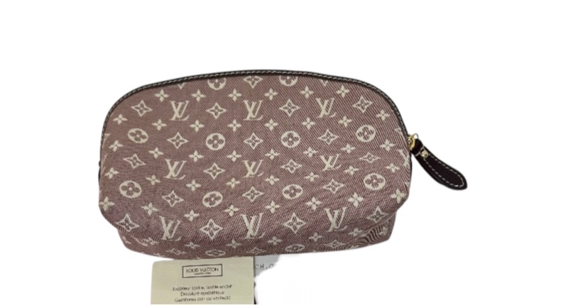LV Mini Monogram Pouch 化妝包-6
