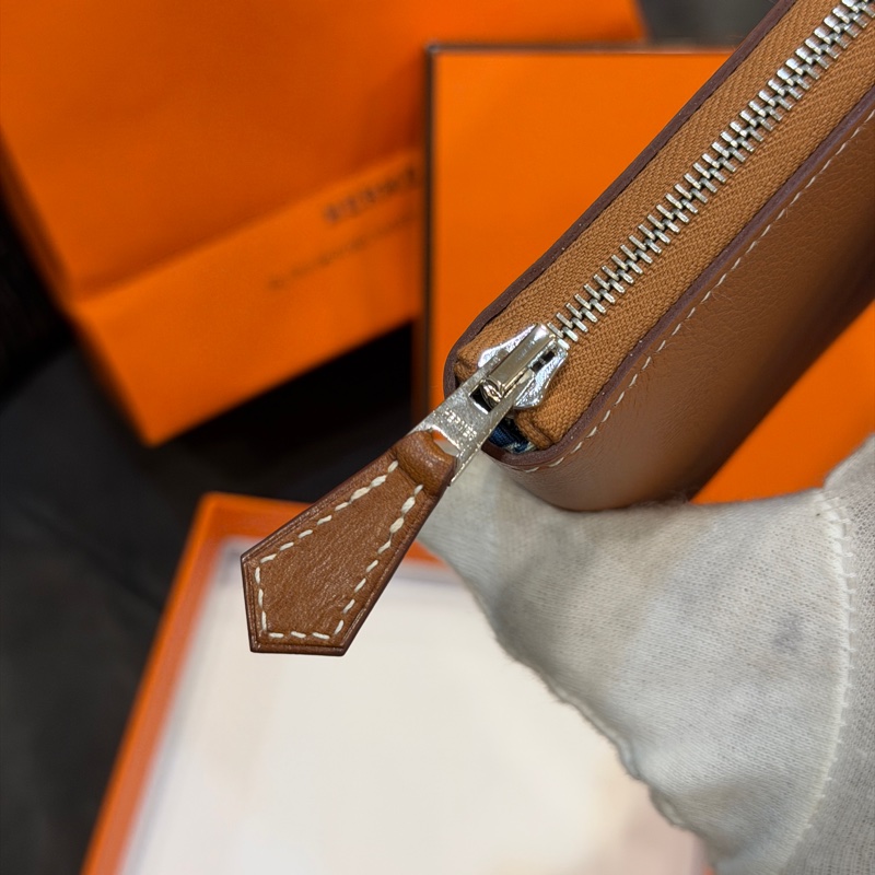 #全新全配🉑送禮 #最低價w刻 愛馬仕絲巾短夾大象灰銀扣-8