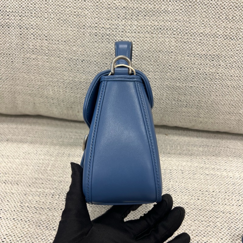 GUCCI蓝色邮差包-2