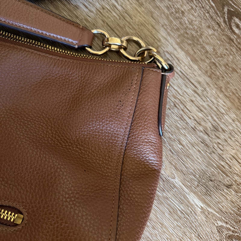 COACH 真皮月牙包 可肩背斜背-3