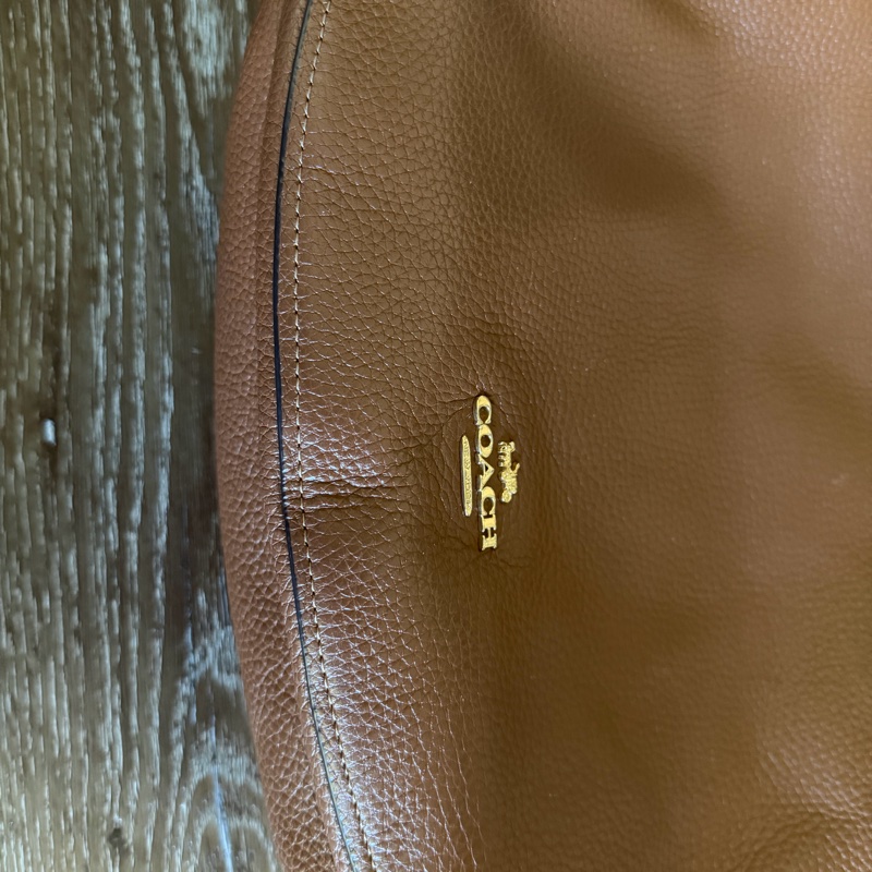 COACH 真皮月牙包 可肩背斜背-14