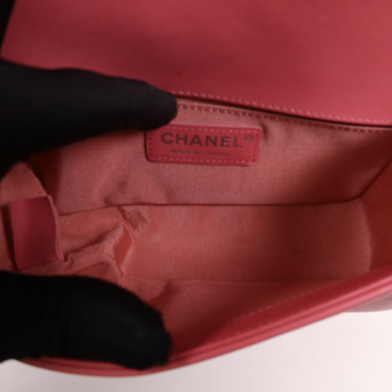 CHANEL 羊皮皮革Boy 20銀扣鏈帶肩背袋-3