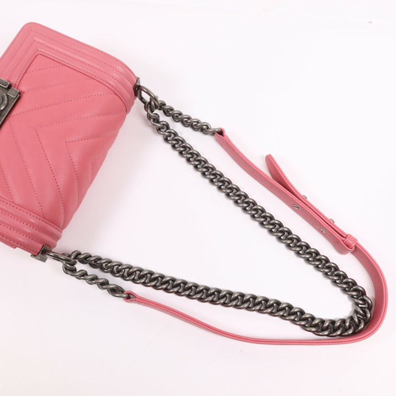 CHANEL 羊皮皮革Boy 20銀扣鏈帶肩背袋-6