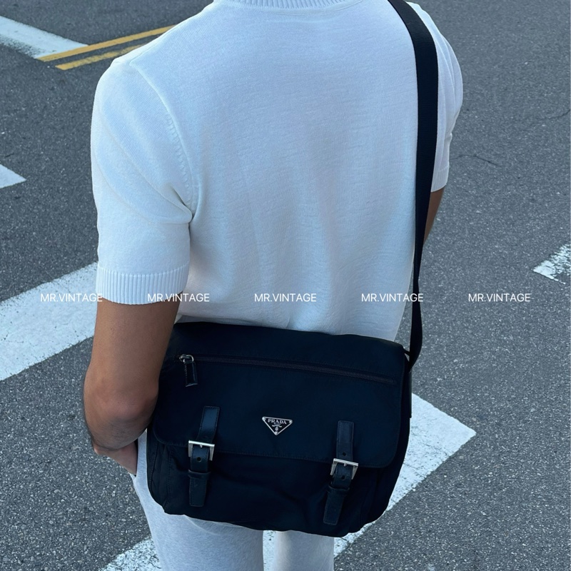 🏷️ Prada 郵差包-3