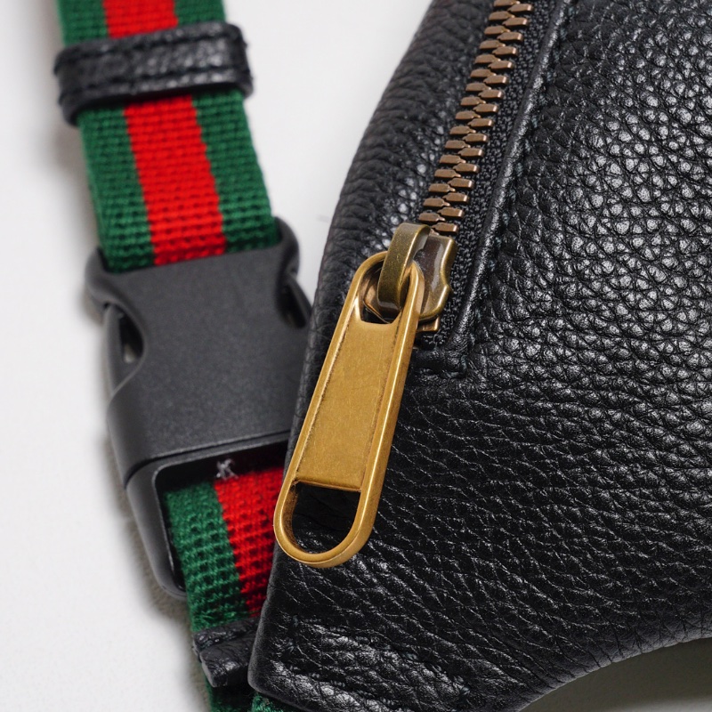 Gucci 綠紅背帶 胸/腰包 小號(黑色)-4