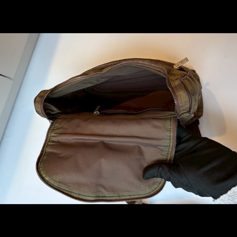 Chanel 軍綠緹花布斜背/後背包-18