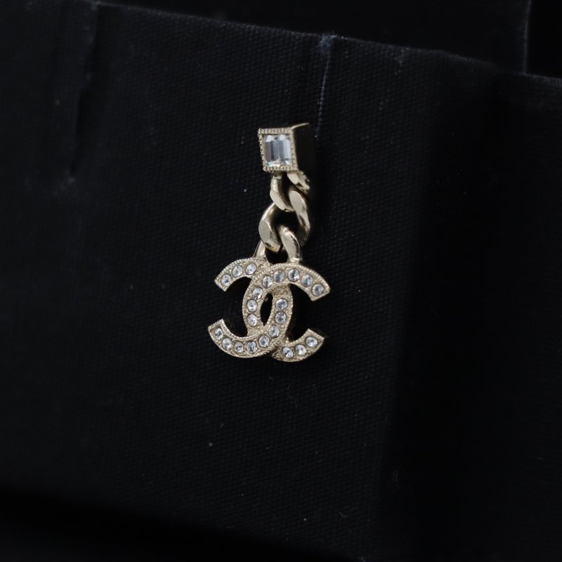 Chanel 香奈兒 CC Logo 水鑽 小方糖 淡金 耳環 耳釘-4