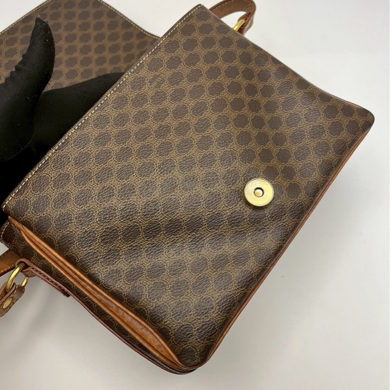 🏷️ Celine 斜背包-30