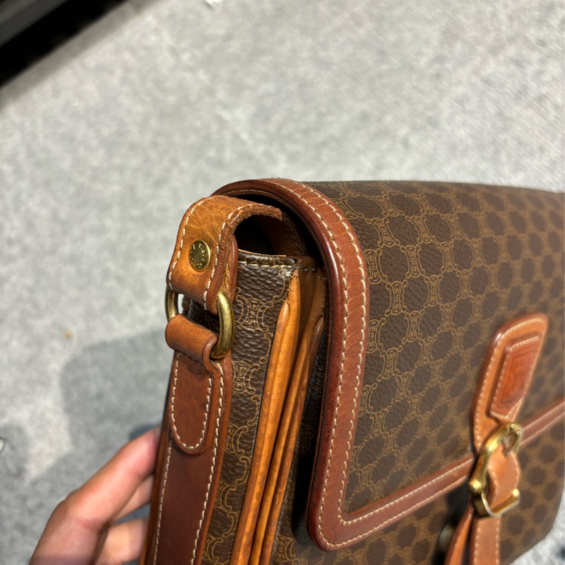 🏷️ Celine 斜背包-12