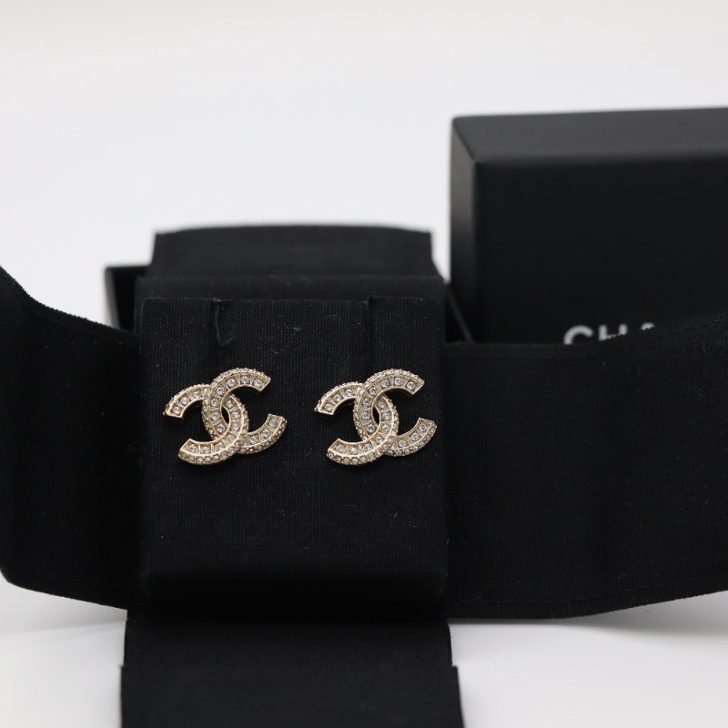 Chanel 香奈兒 CC Logo 水鑽 淡金色 耳環 耳釘-1
