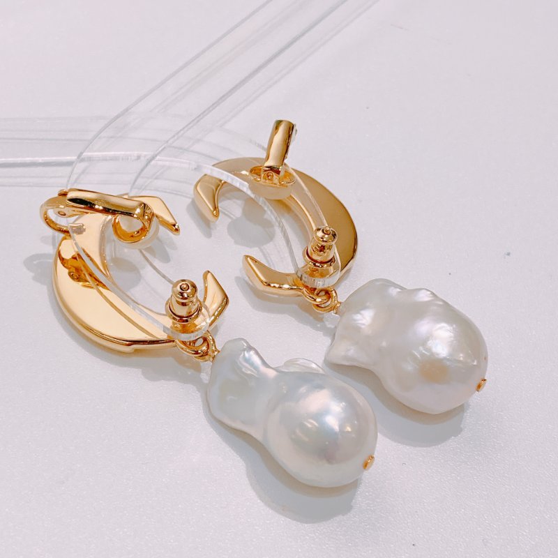 TW4528 Chloe 寇兒 吊墜耳環 耳針掛耳式 Dercey Earrings Pearl x GHW-5