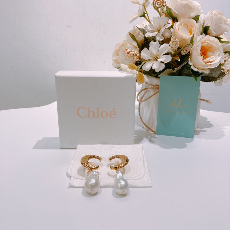 TW4528 Chloe 寇兒 吊墜耳環 耳針掛耳式 Dercey Earrings Pearl x GHW-7
