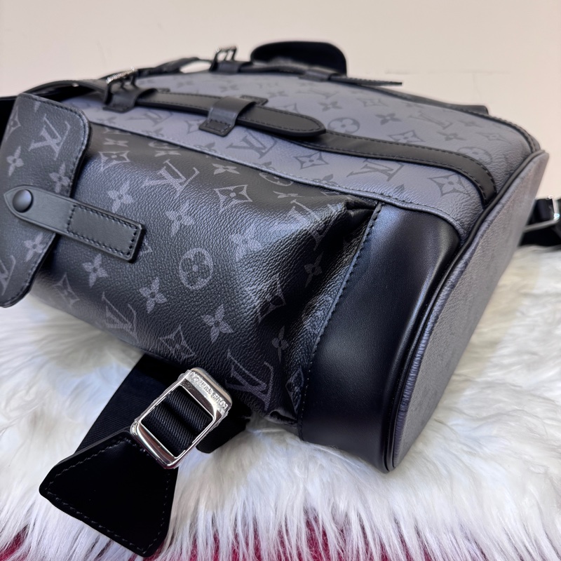 LV Christopher MM 黑灰老花雙口袋後背包 晶片款 離櫃品-5