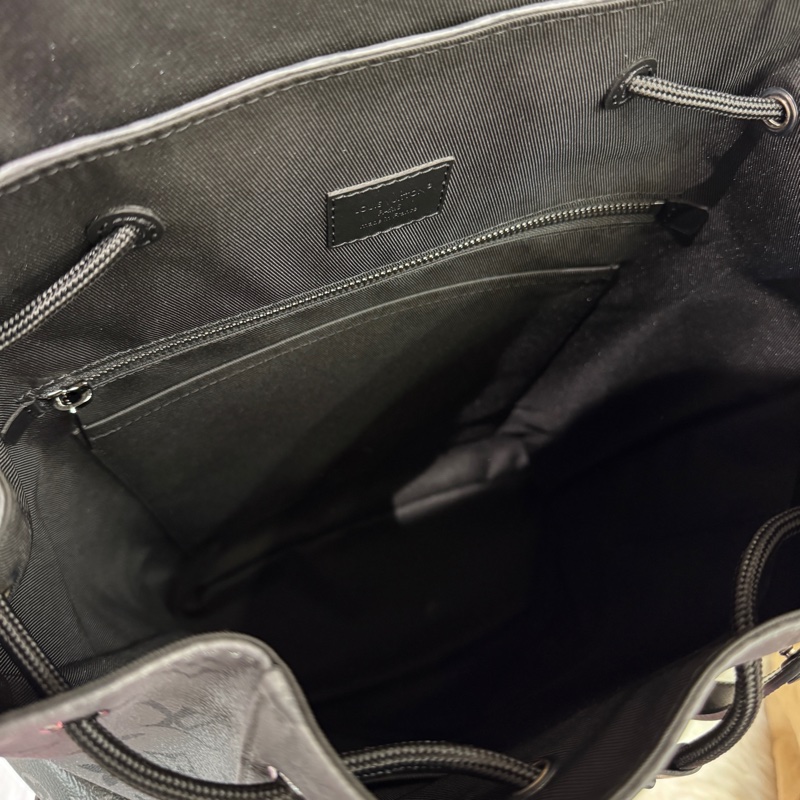 LV Christopher MM 黑灰老花雙口袋後背包 晶片款 離櫃品-9