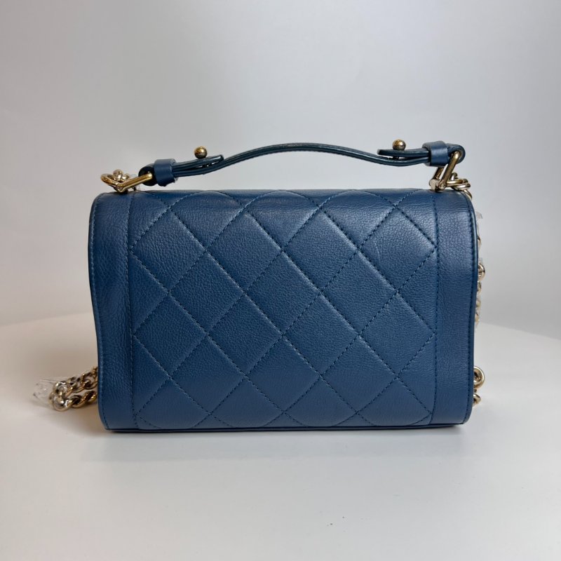 CHANEL 23開 藍牛皮CLICK 兩用包-1