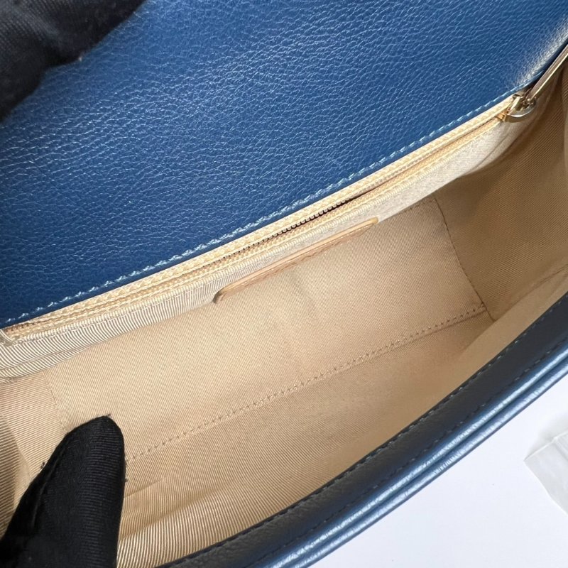 CHANEL 23開 藍牛皮CLICK 兩用包-6