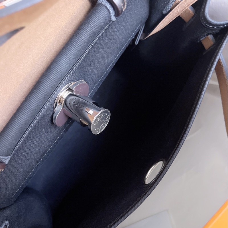 【近新閒置品】Hermes愛馬仕herbag31黑銀扣拼烏木色外縫手提單件斜挎包T刻-10