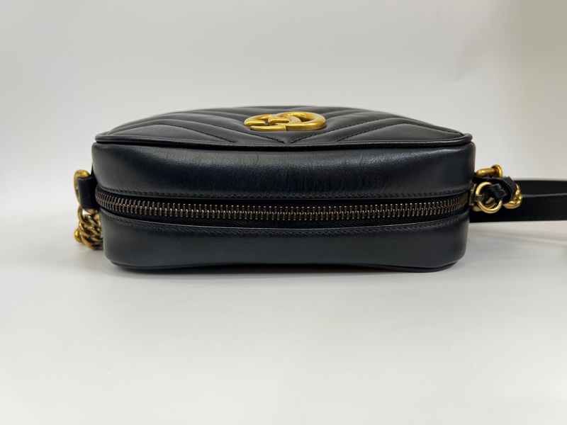 Gucci 黑牛皮山型紋霧金釦Marmont Mini 斜背包-4