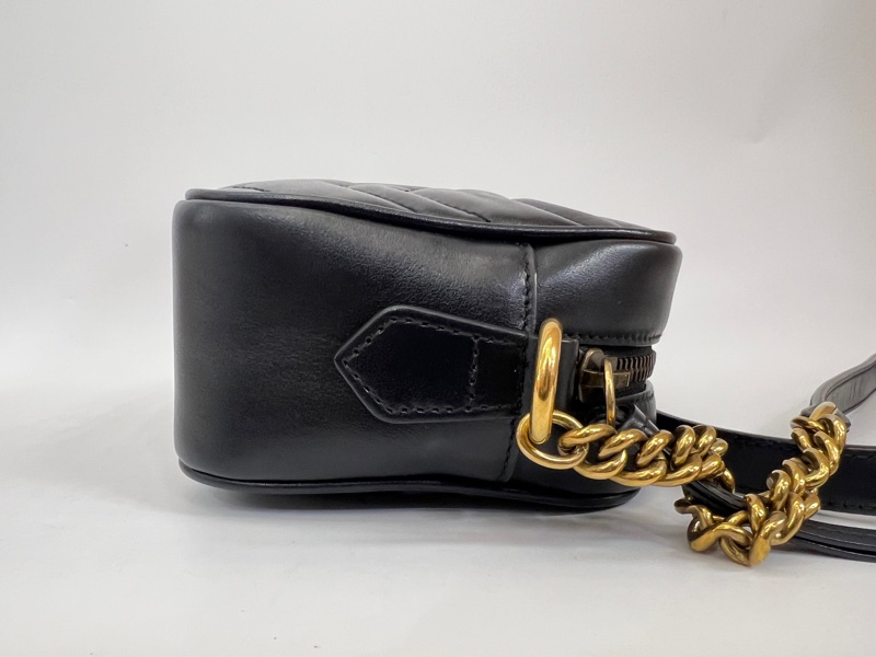Gucci 黑牛皮山型紋霧金釦Marmont Mini 斜背包-5