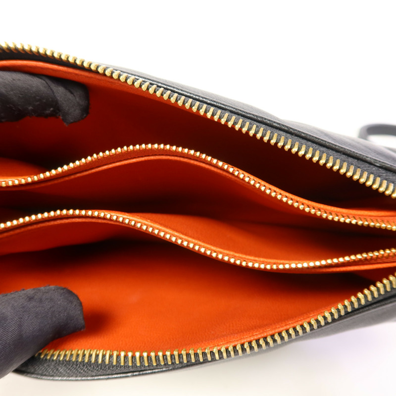 LOUIS VUITTON Monogram Embossed Coussin BB金扣鏈帶手挽肩背兩用袋-5