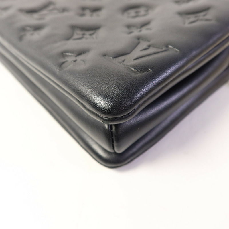 LOUIS VUITTON Monogram Embossed Coussin BB金扣鏈帶手挽肩背兩用袋-13